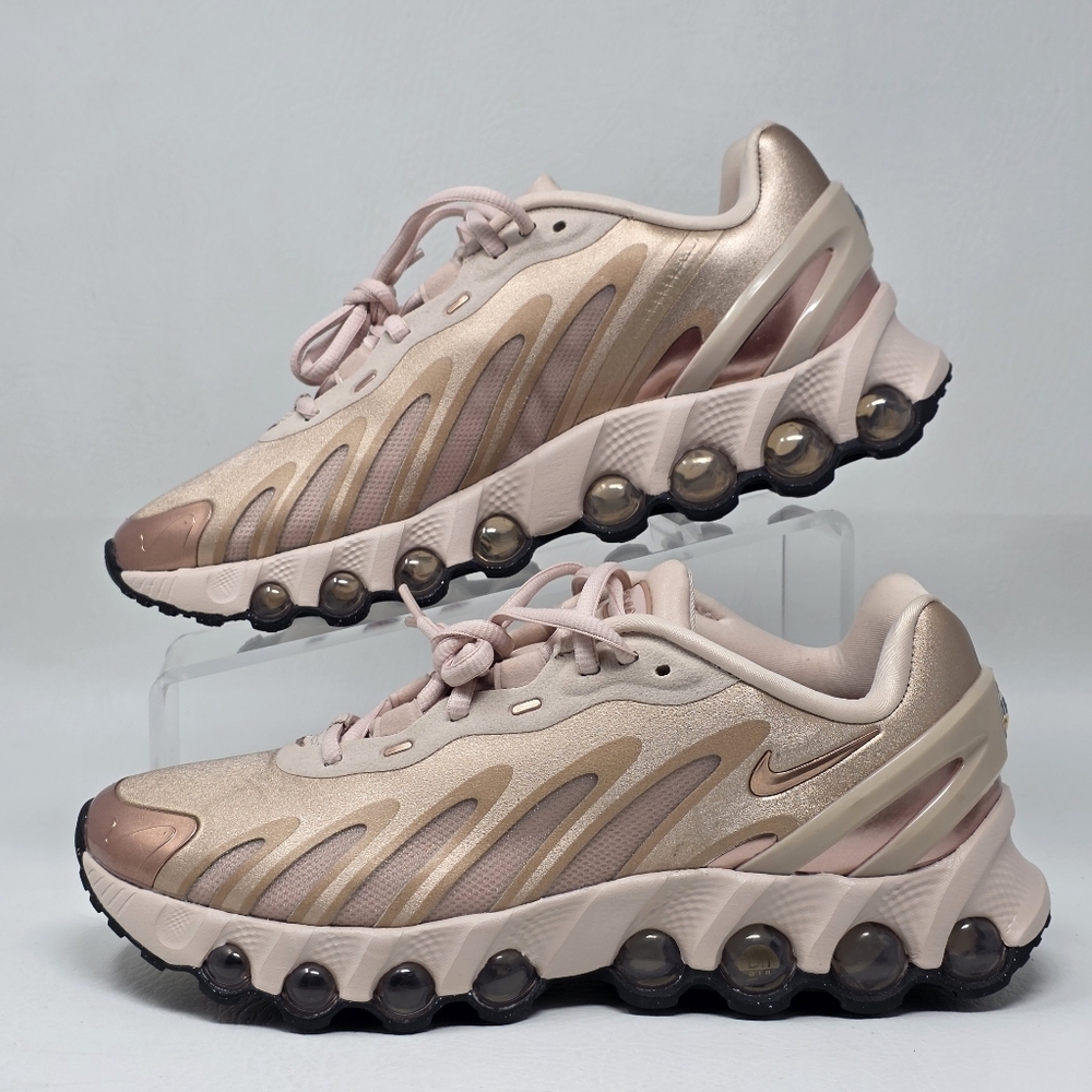 Air Max DN8 Women's Size 8 MTLC Red Bronze/Black Sneakers Shoes HF5509-900 New - Picture 3 of 10